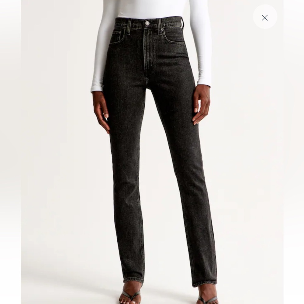 NWT Abercrombie & Fitch Ultra High Rise 90s Slim Straight Jean